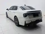 Фото 8 - Lynk & Co 03