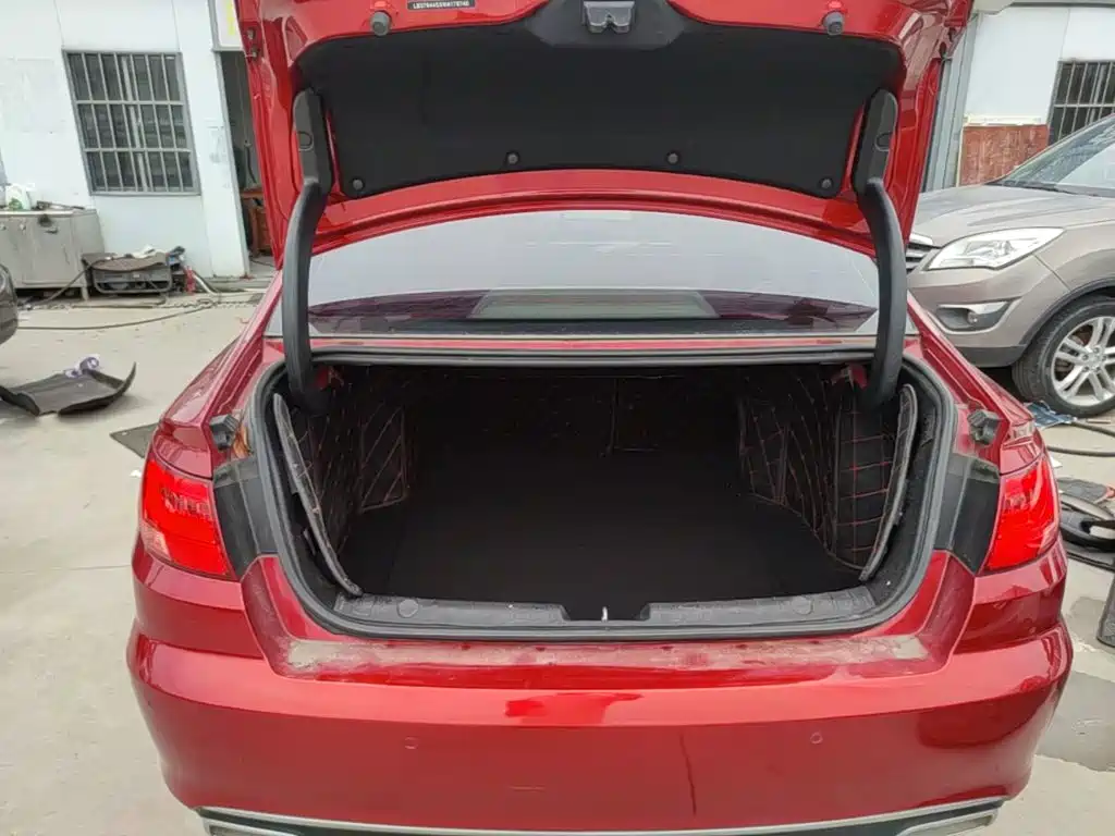 Photo 19 - Geely Emgrand GL
