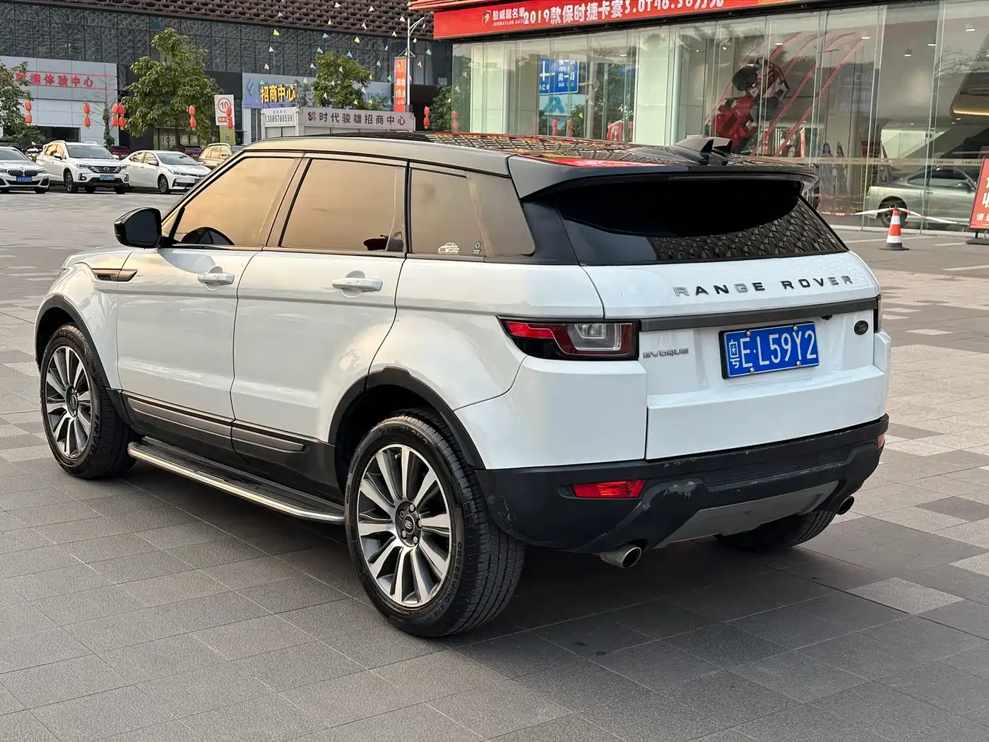 Land Rover Range Rover Evoque 2018 240PS SE Smart Edition фото 8
