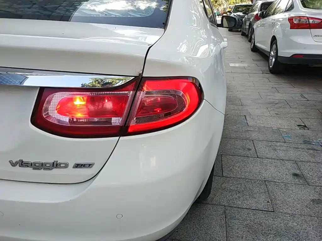 Fiat Viaggio 2017 2015 1.4T Auto Sport Edition