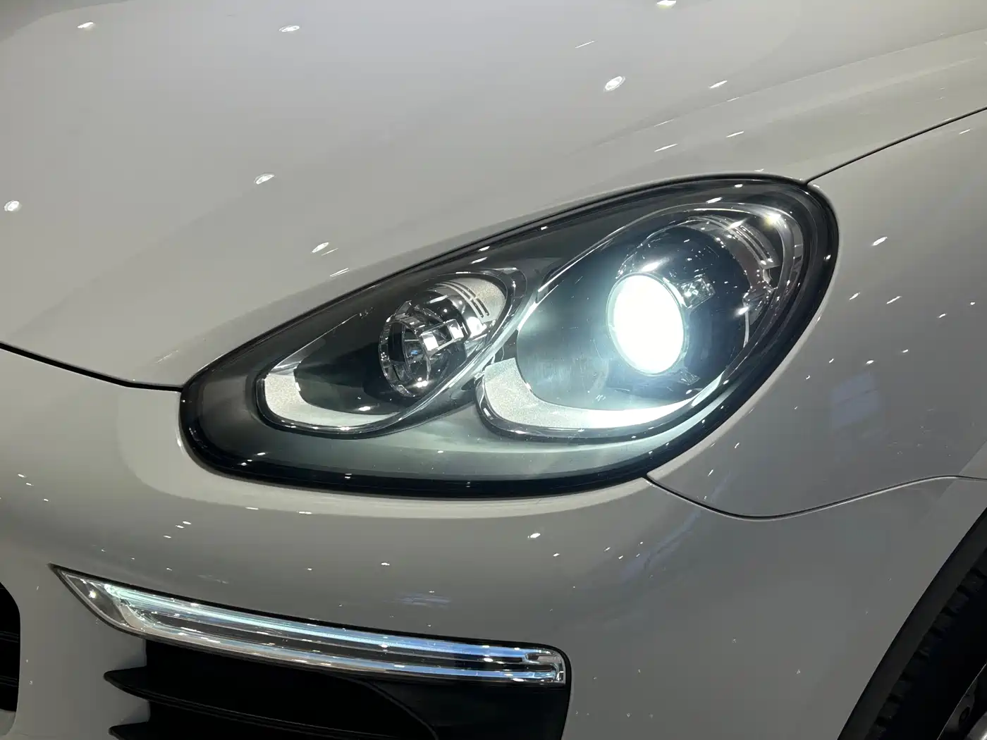 Porsche Cayenne 2015 Cayenne 3.0T фото 2