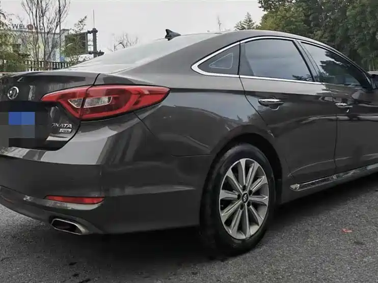 Hyundai Sonata 2015 1.6T GLS Smart фото 9