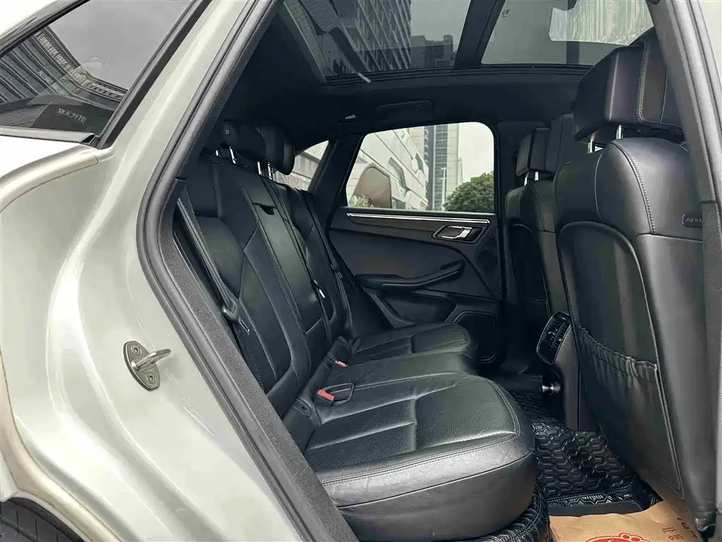 Porsche Macan 2014 Macan 2.0T фото 20