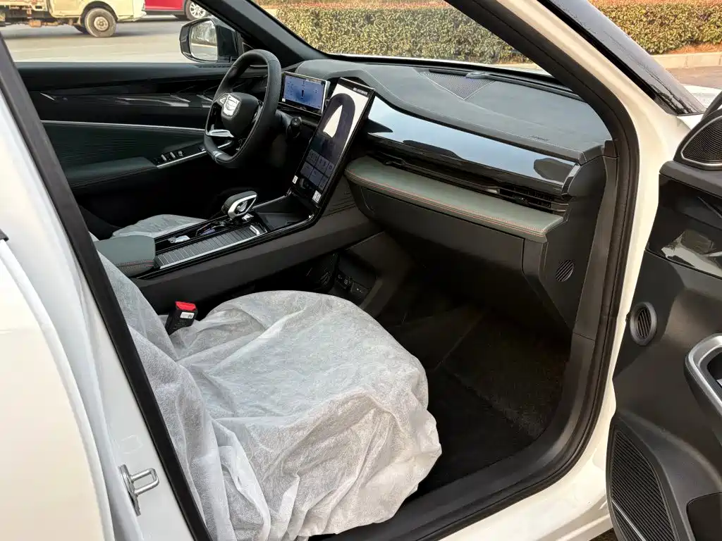 Geely Boyue 2026 2024 1.5TD Smart Connect+