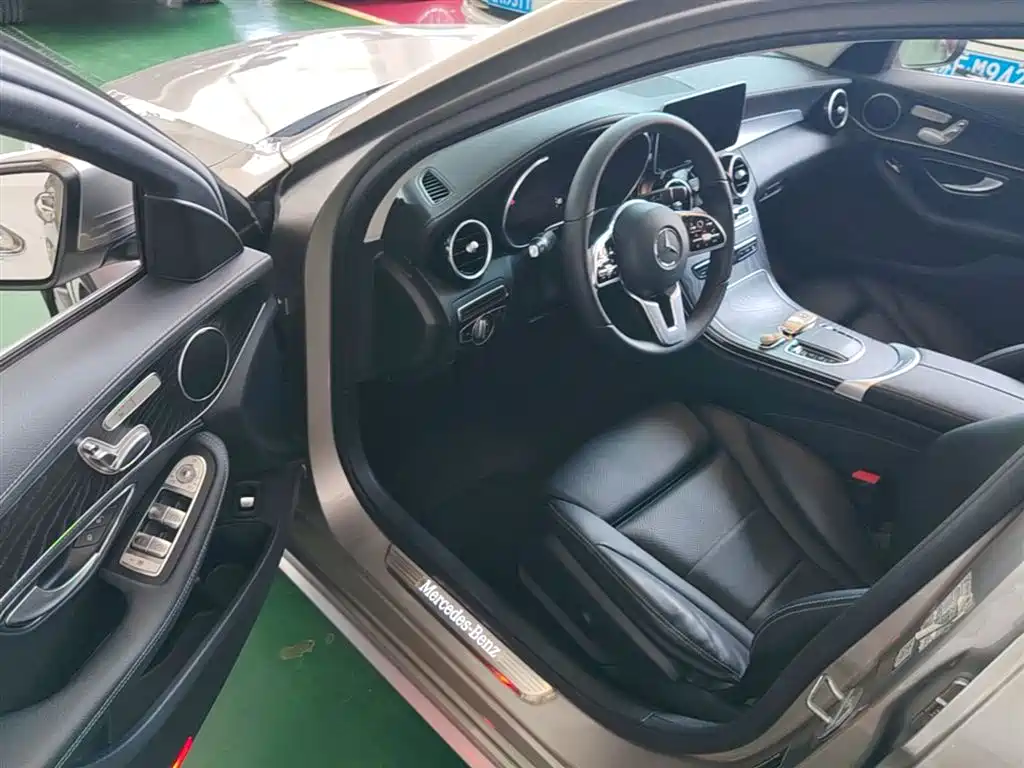 Mercedes-Benz C-Class 2019 Facelift C 260 L Sport фото 16
