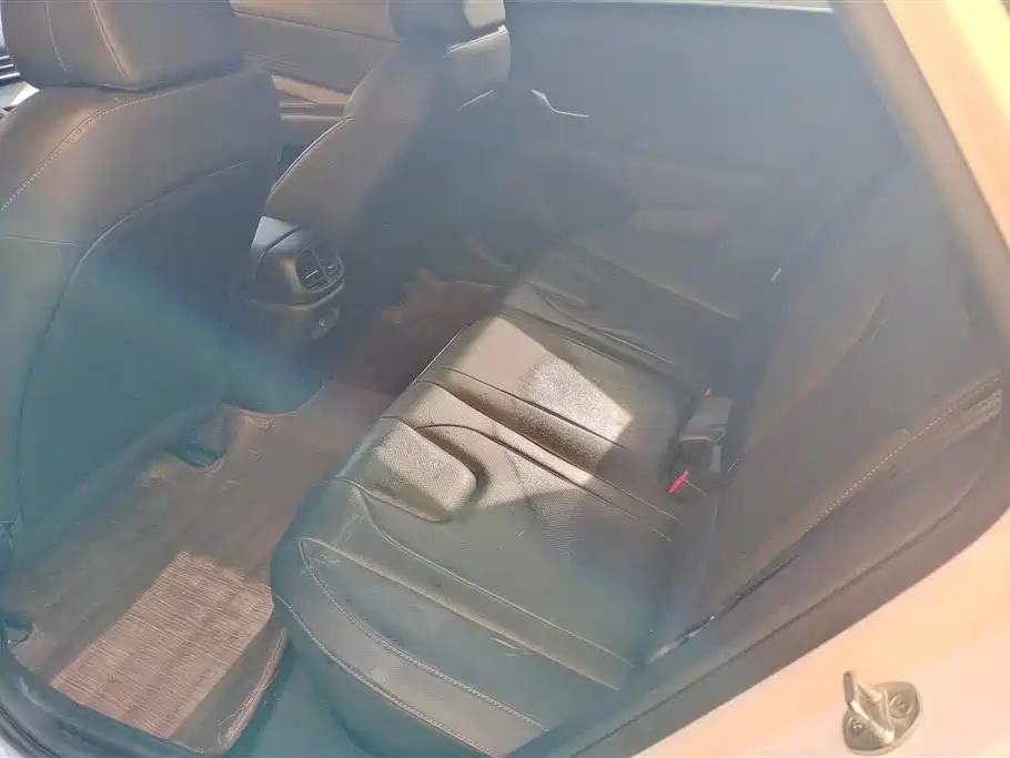 Hyundai Elantra 2023 1.5L CVT GLX Elite Edition фото 11