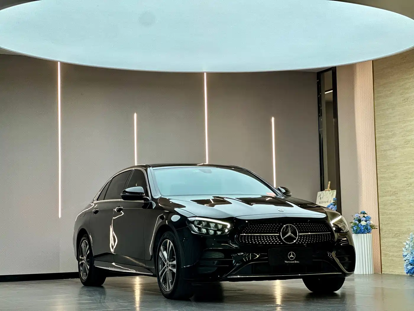 Mercedes-Benz E-Class 2023 Facelift E 260 L Sport фото 3