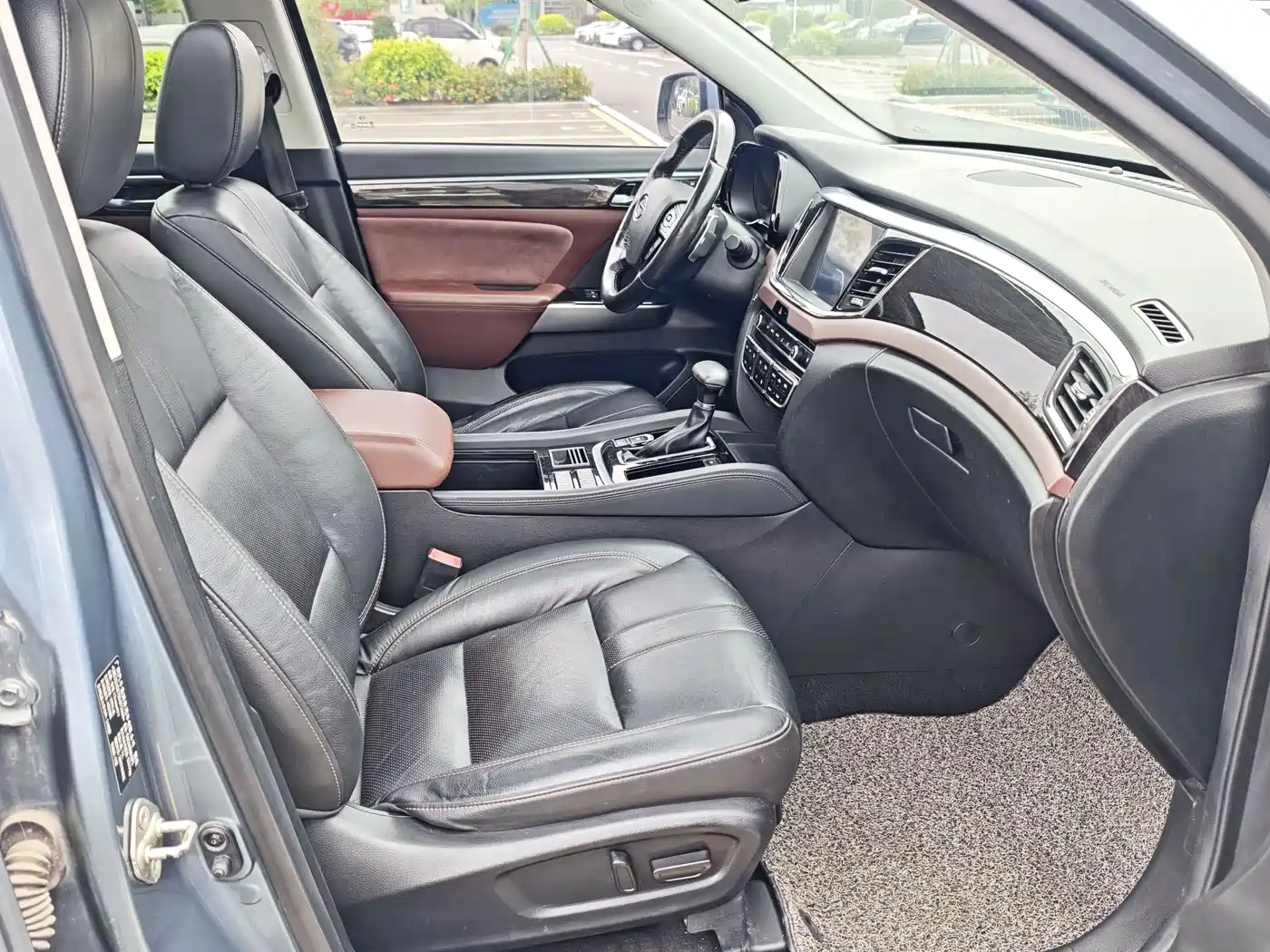 GAC Trumpchi Trumpchi GS8 2017 320T 2WD Luxury Smart Connect (7-seater) фото 18