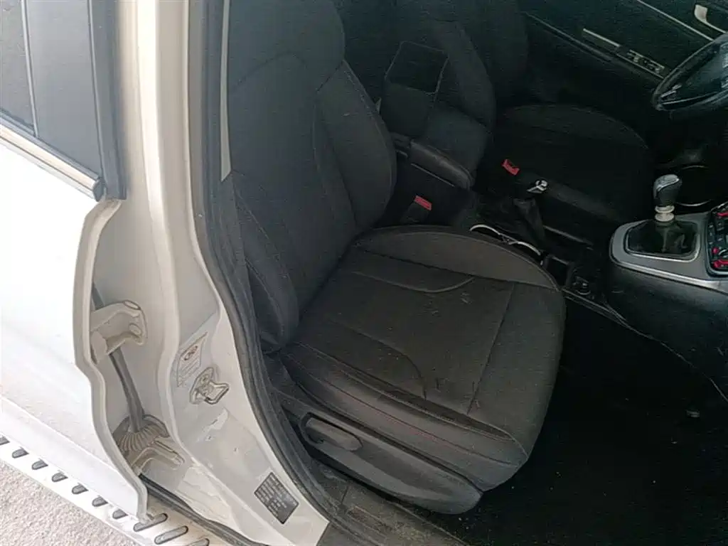 Haval M6 2018 1.5T Manual 2WD Elite фото 25