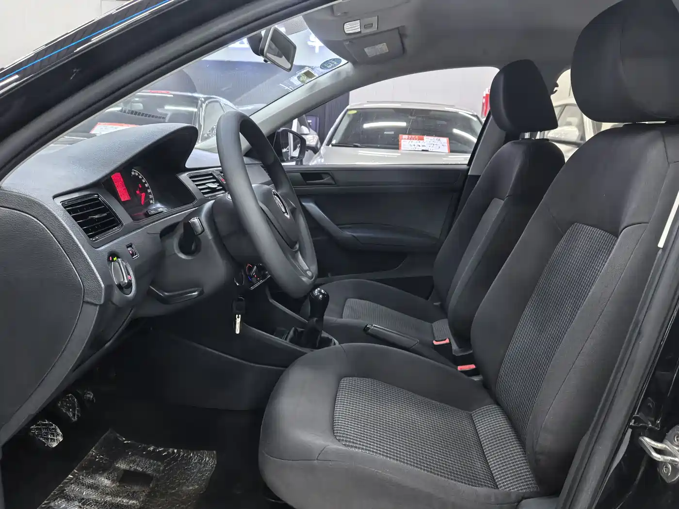 Volkswagen Santana 2018 1.5L Manual Trend Edition фото 4