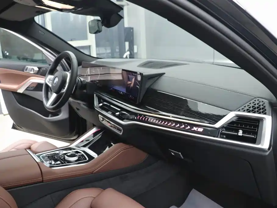 BMW X6 2023 xDrive40i M Sport Package фото 22