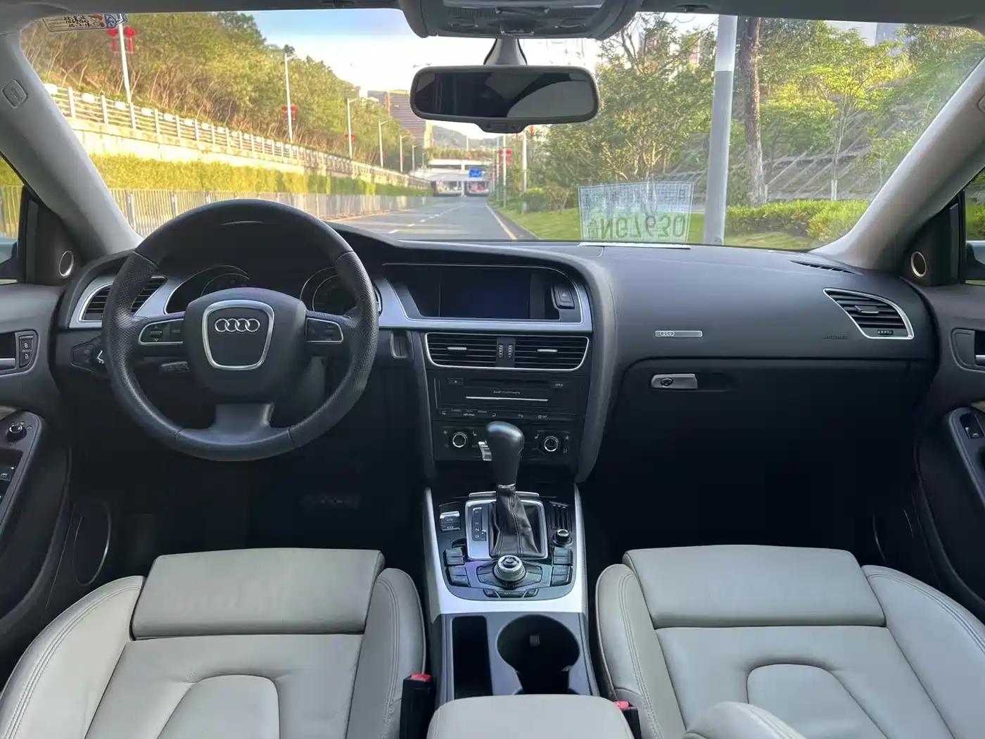Audi A5 (Import) 2012 2.0TFSI Sportback фото 9