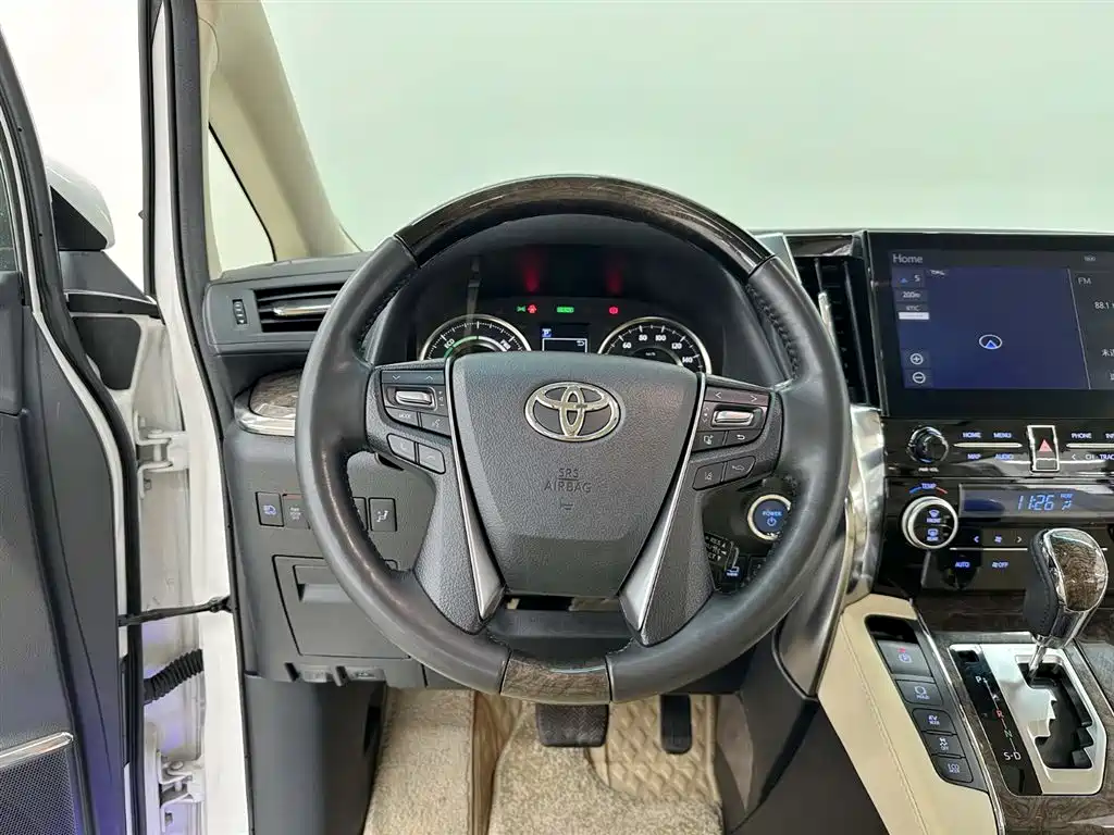 Toyota Alphard 2023 Dual Hybrid 2.5L Ultimate Gold Edition фото 13