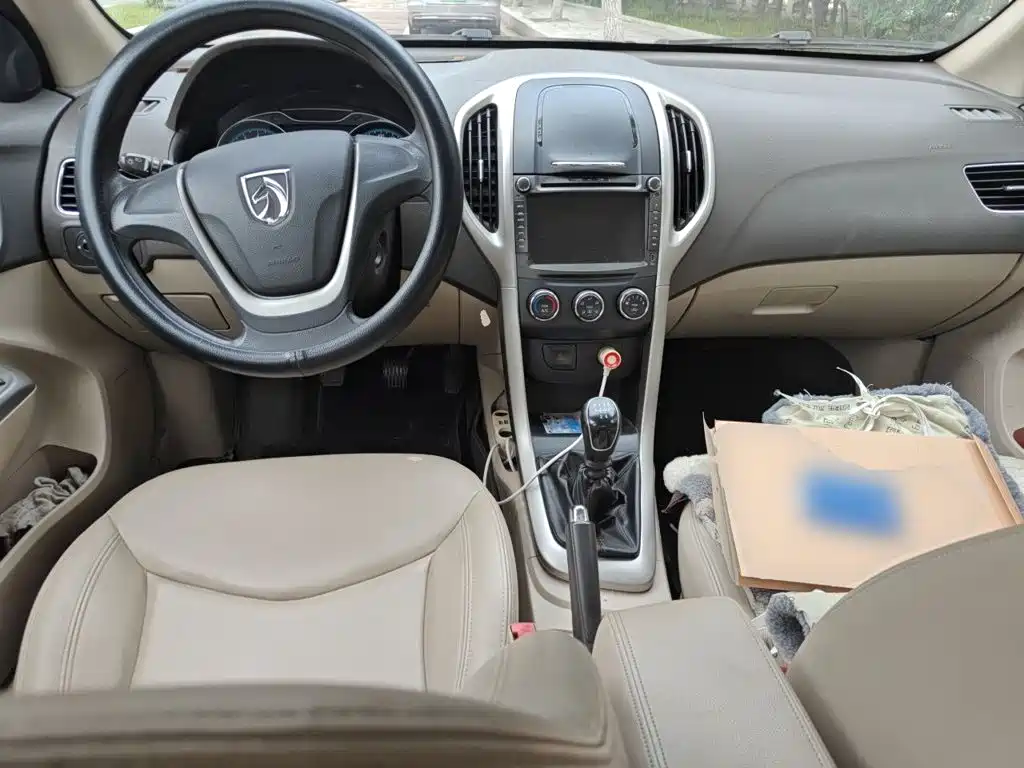 Baojun 630 2016 2014 1.5L Manual Comfort