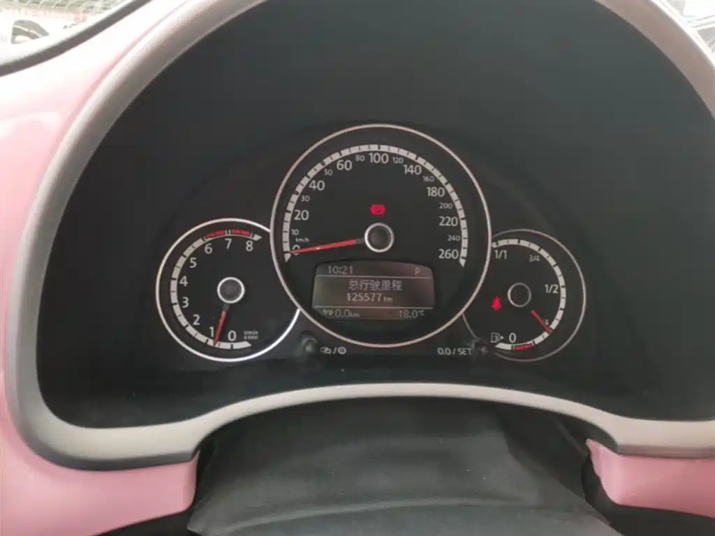 Volkswagen Beetle 2015 180TSI фото 12
