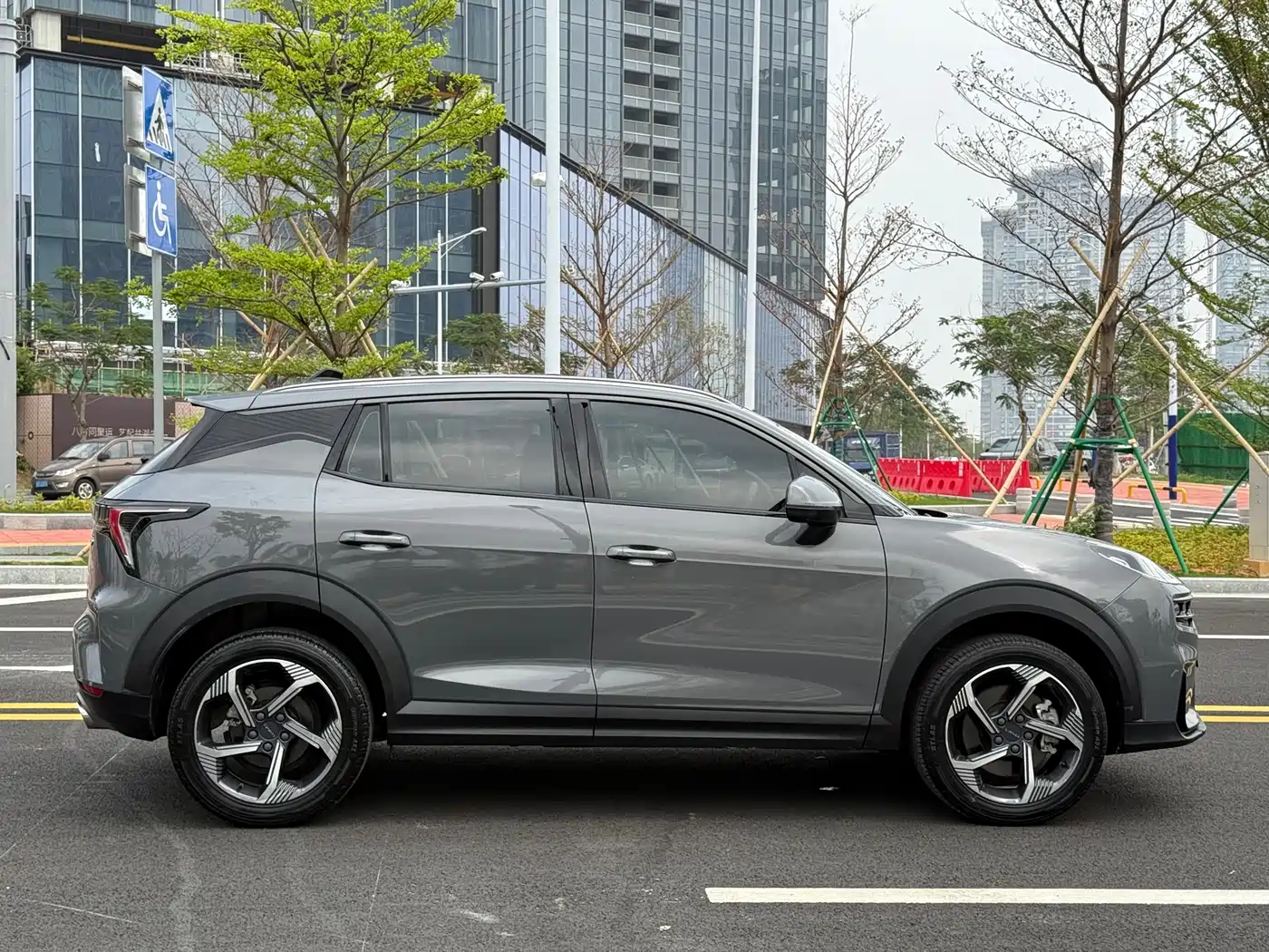 Lynk & Co 06 2023 Remix 1.5T Power Pro фото 8
