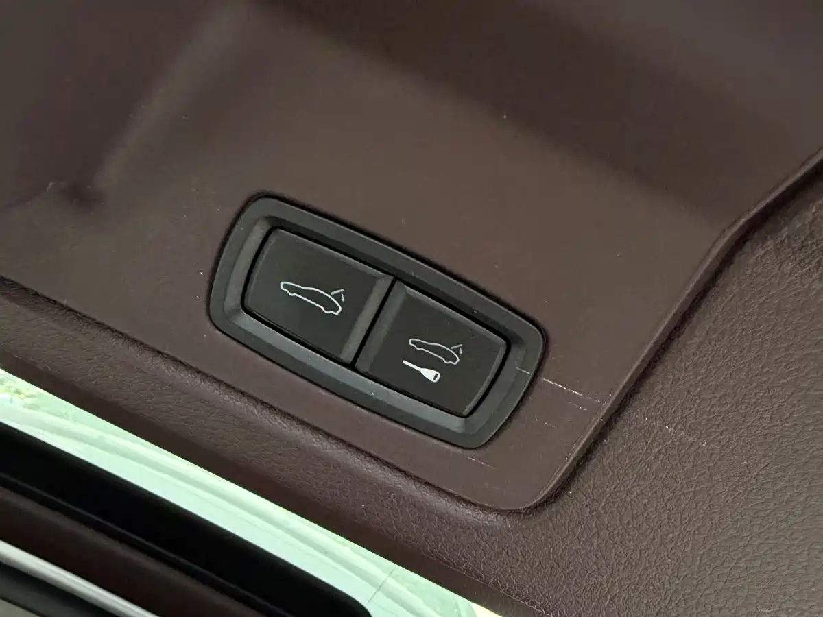 Porsche Panamera 2016 Panamera Executive Edition 3.0T фото 7