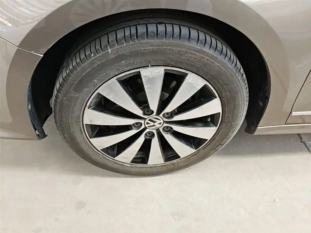Volkswagen Sagitar 2018 1.6L Automatic Comfort фото 23