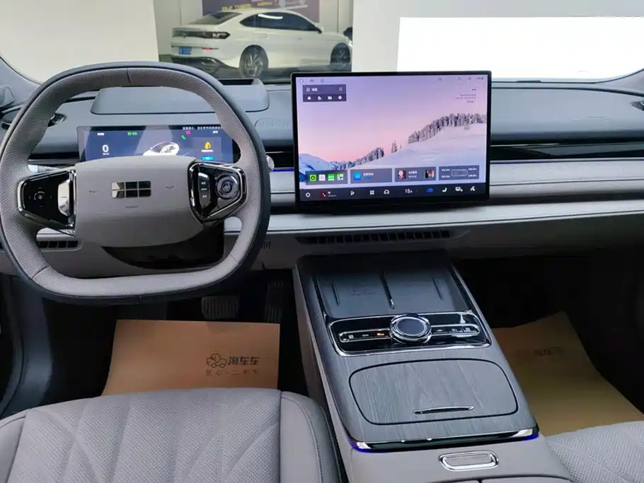 Geely Galaxy Galaxy Xingyao 8 2025 2025 130km EM-P Starship Edition