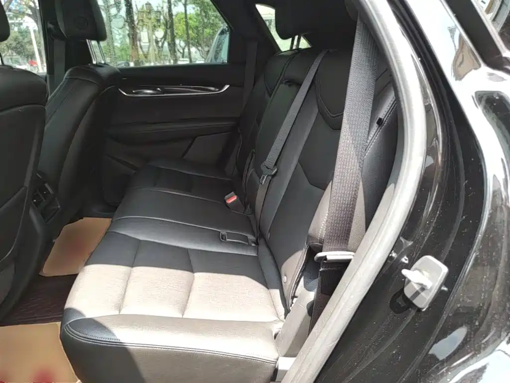 Cadillac XT5 2021 2.0T 2WD Luxury Edition фото 17