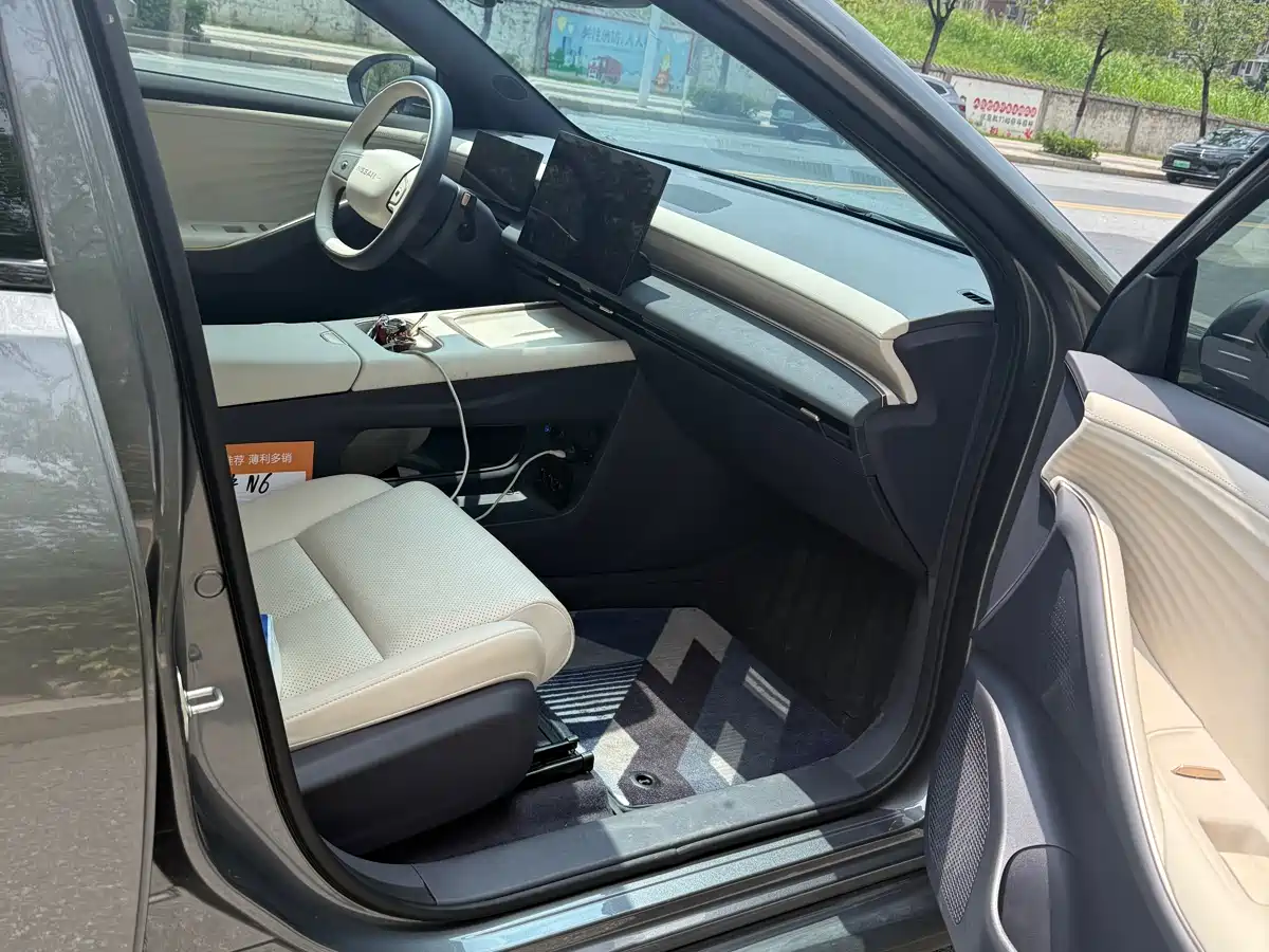 Nissan N6 2025 Low Configuration фото 6