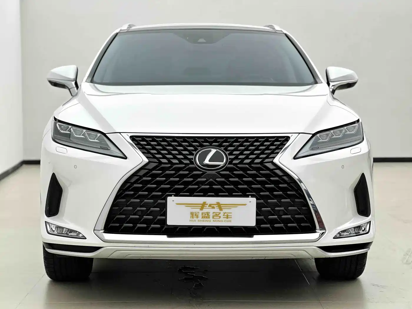 Lexus RX 2020 Facelift 300 AWD Elegance Edition фото 2