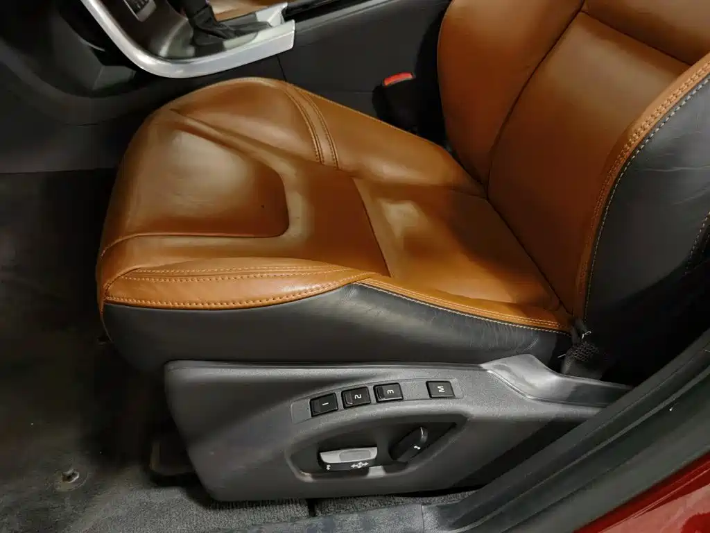 Volvo V60 2014 2014 Model Year Facelift T5 Inscription