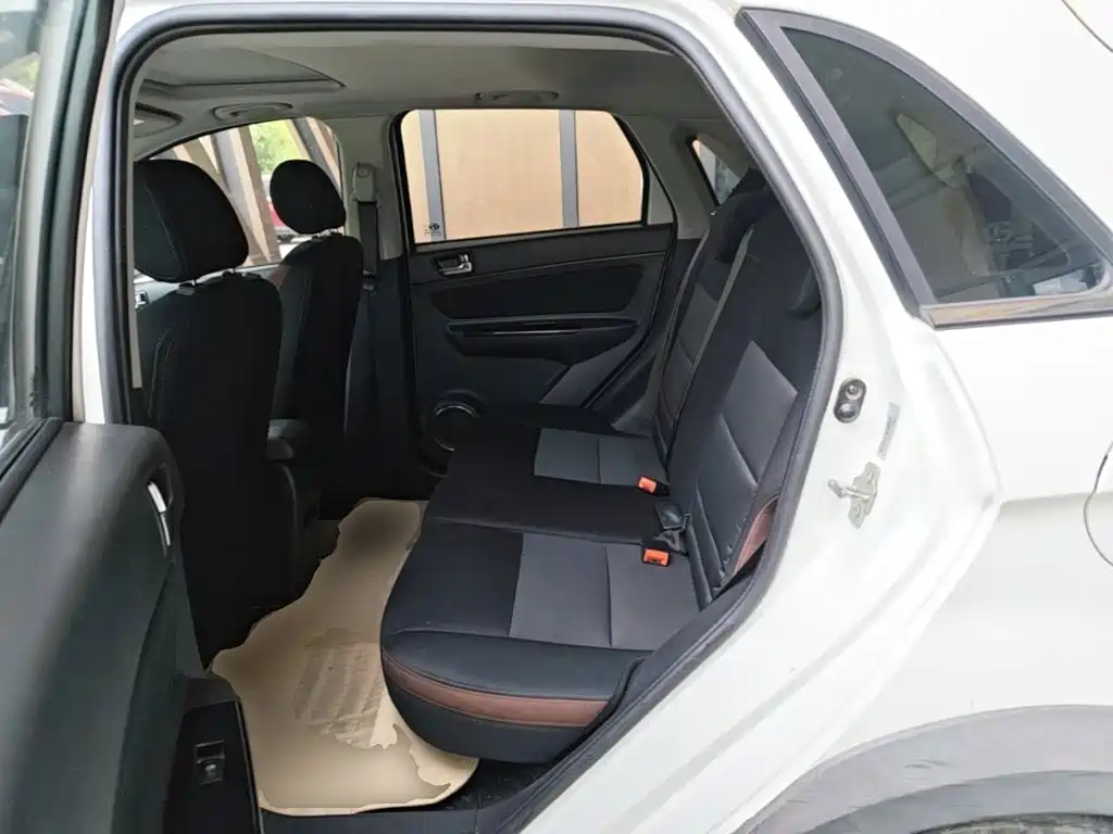 BAIC Changhe Q25 2017 2016 1.5L Automatic Le Hui Edition