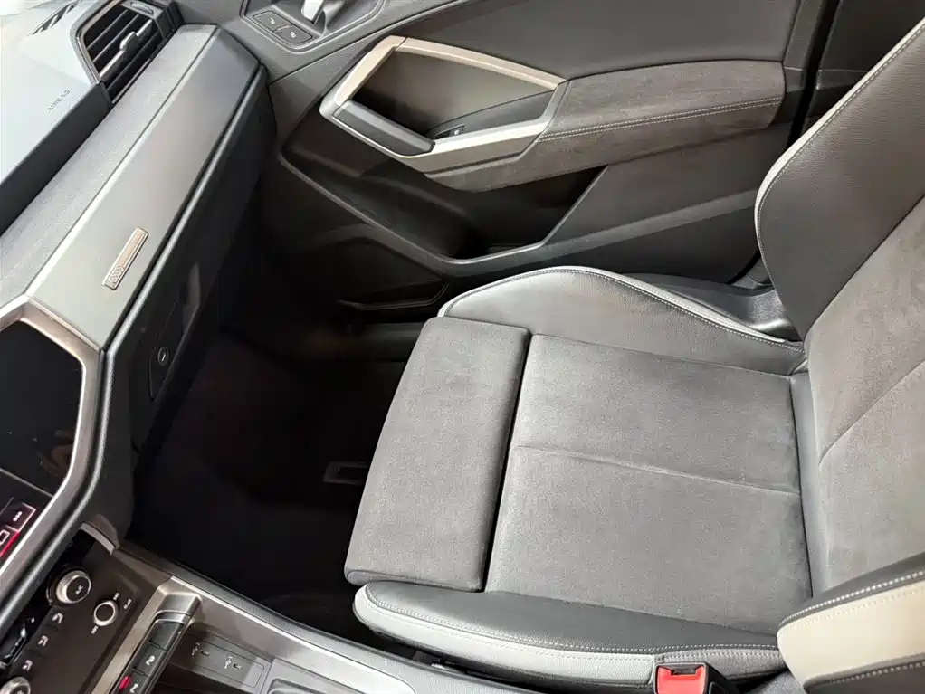 Audi Q3 2023 35 TFSI Fashion Dynamic (1.4T) фото 13
