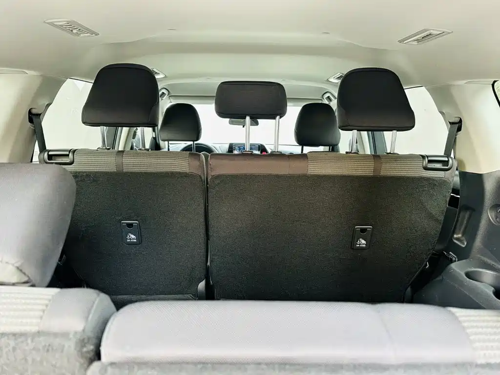 Фото 15 - Toyota Highlander