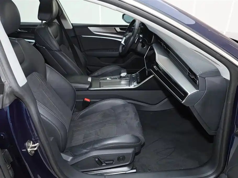 Audi A7L 2024 45TFSI S-line Dream Edition Crystal Package фото 18