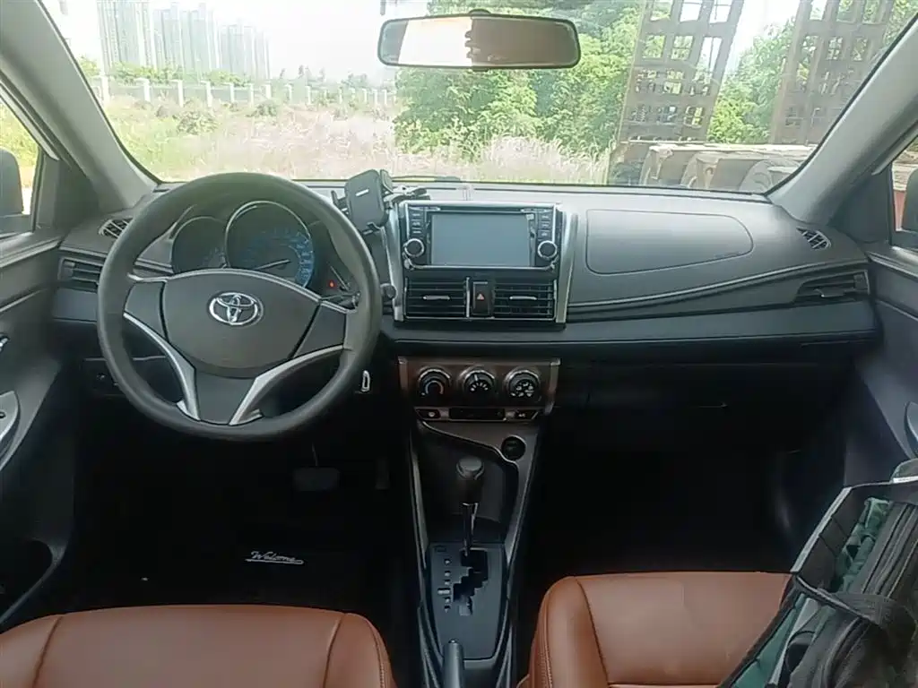 Toyota YARiS L Zhi Xuan 2015 1.5E Auto Charming Edition фото 10