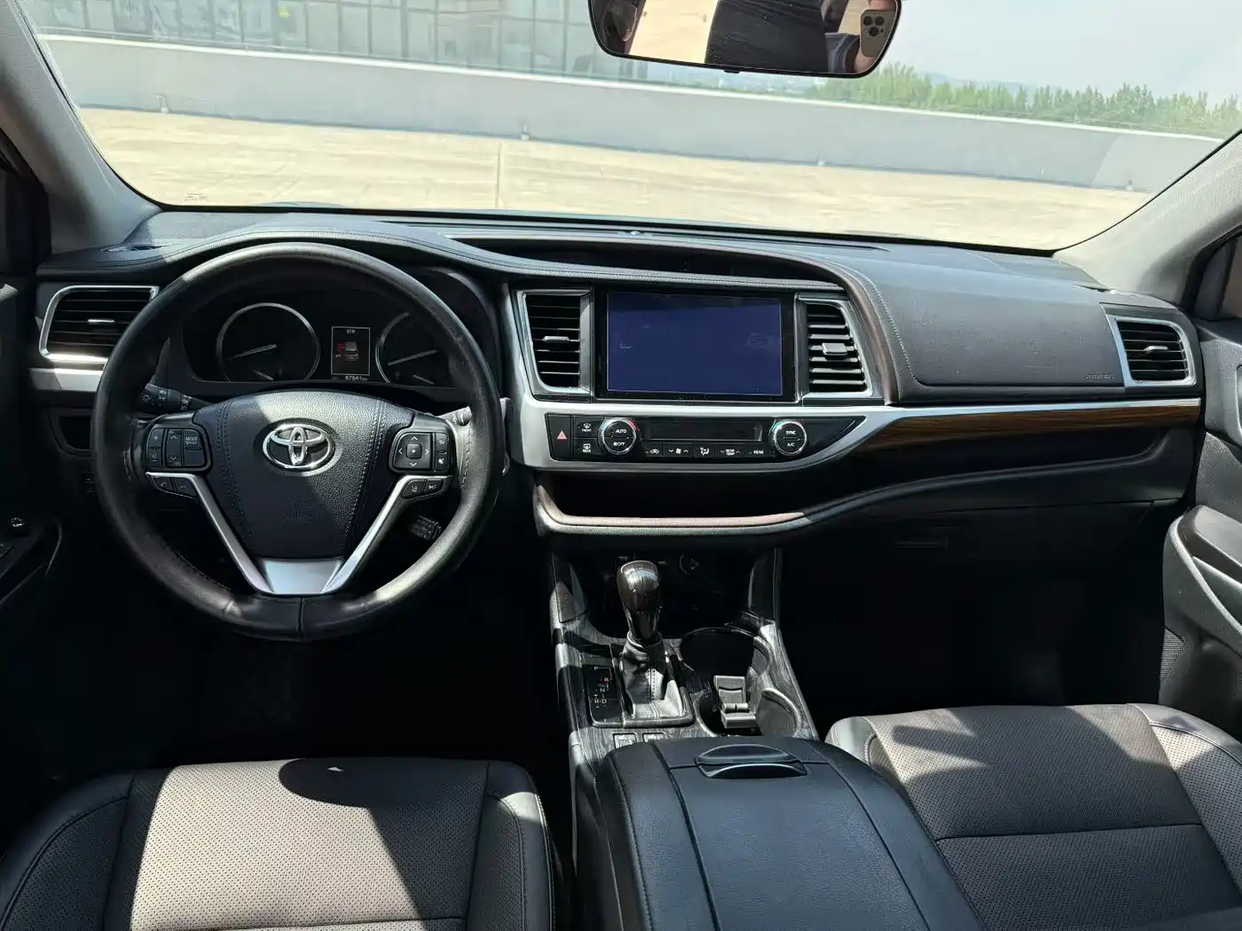 TOYOTA HIGHLANDER