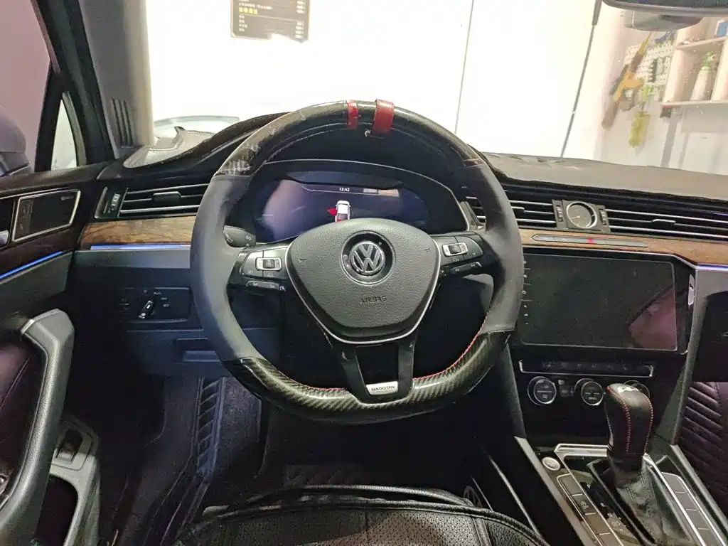 Фото 11 - Volkswagen Magotan