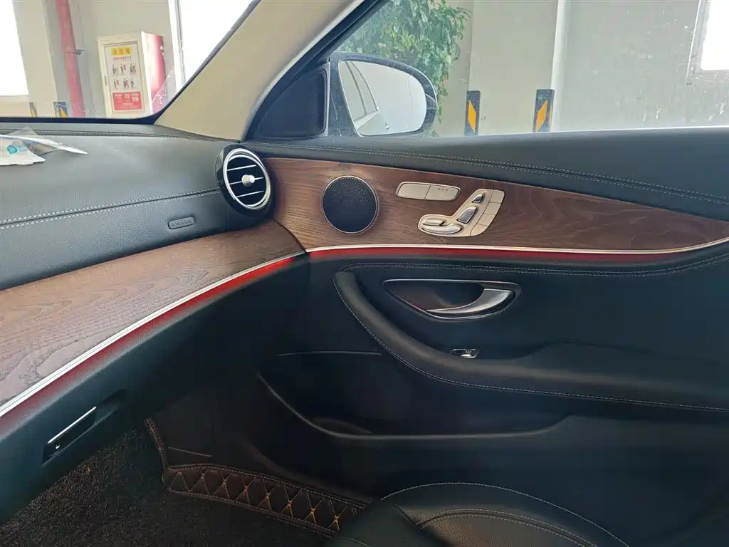 Mercedes-Benz E-Class 2016 E 300 L Luxury фото 15