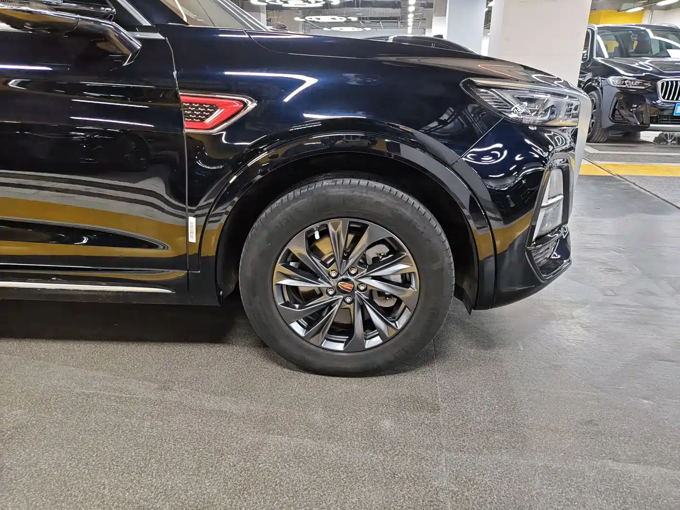 Hongqi HS5 2023 2.0T Flag Enjoy Pro Edition фото 18