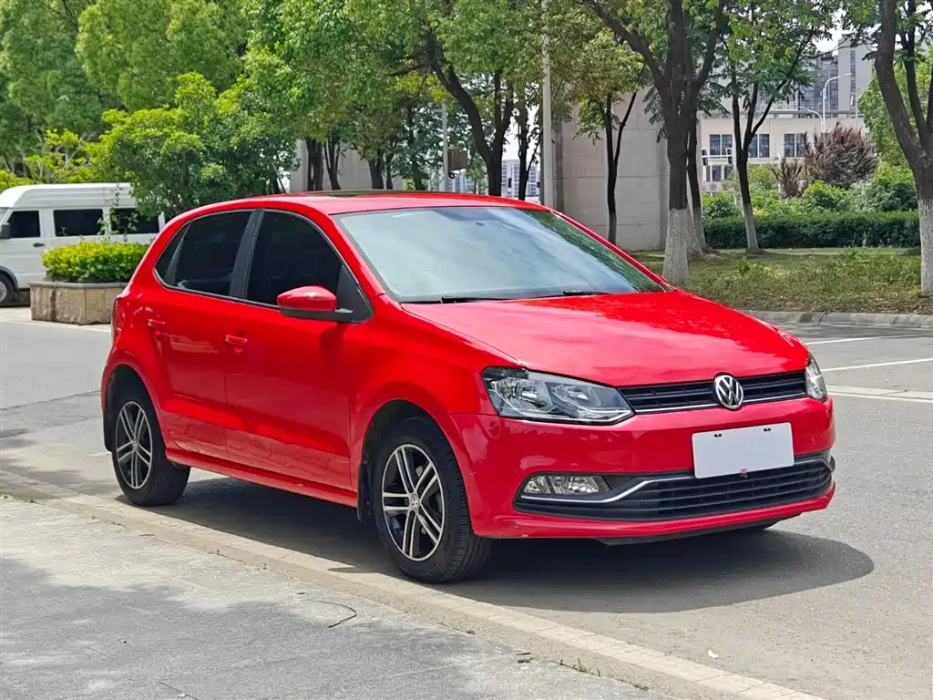 Volkswagen Polo 2016 1.6L Automatic Comfort фото 4