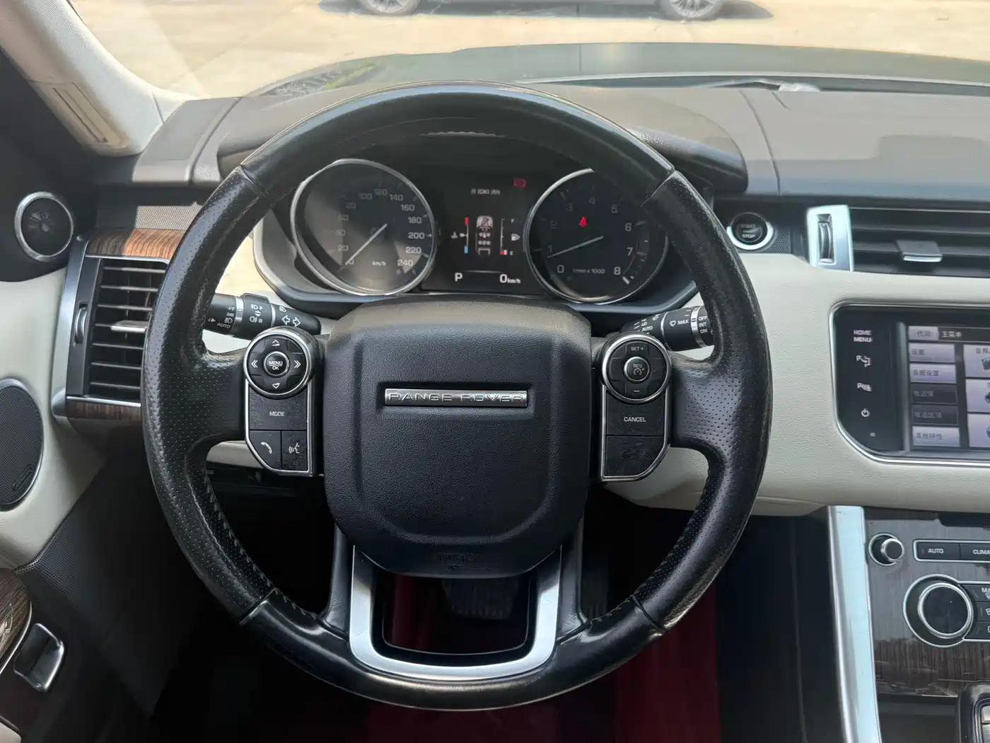 Land Rover Range Rover Sport 2014 3.0 SC V6 HSE фото 14