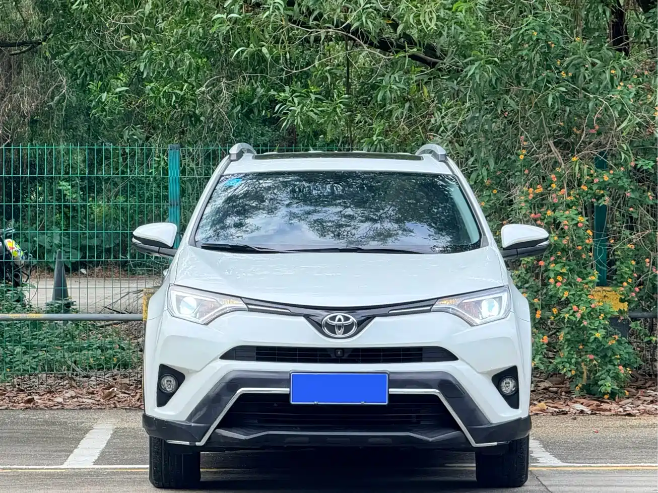 Toyota RAV4 Rongfang 2019 2.0L CVT 2WD Trend Edition China VI фото 2