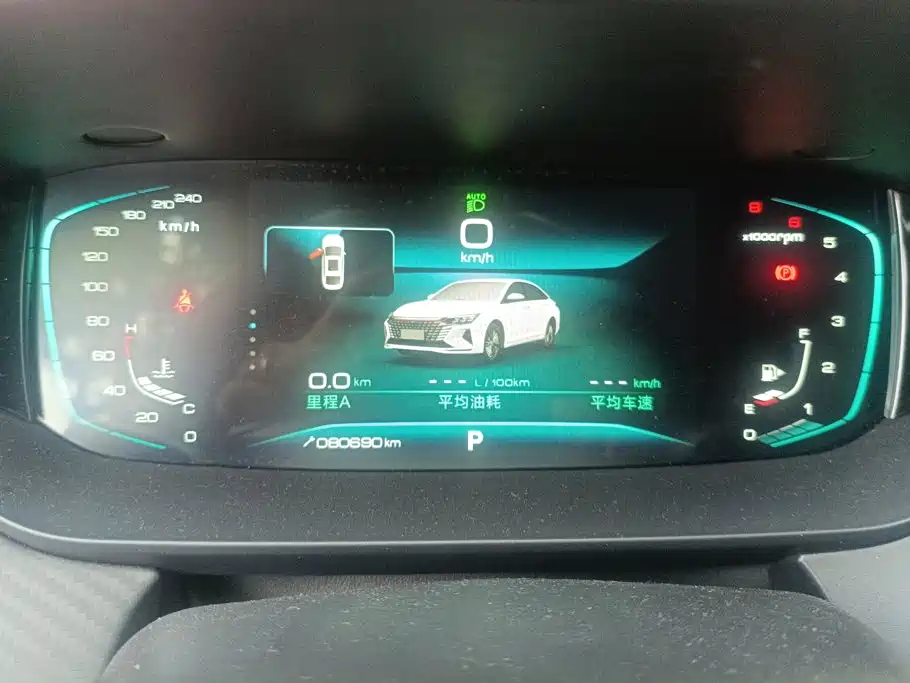 Dongfeng Aeolus Yixuan MAX 2022 2021 1.5T Trendy Dad Edition