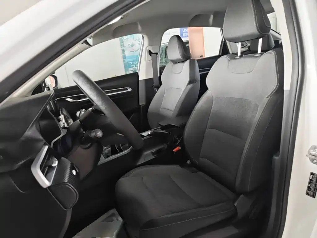 Geely Emgrand 2026 2025 4th Gen 1.5L Manual Starlight Edition