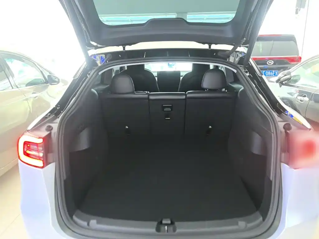 Фото 19 - Tesla Model Y