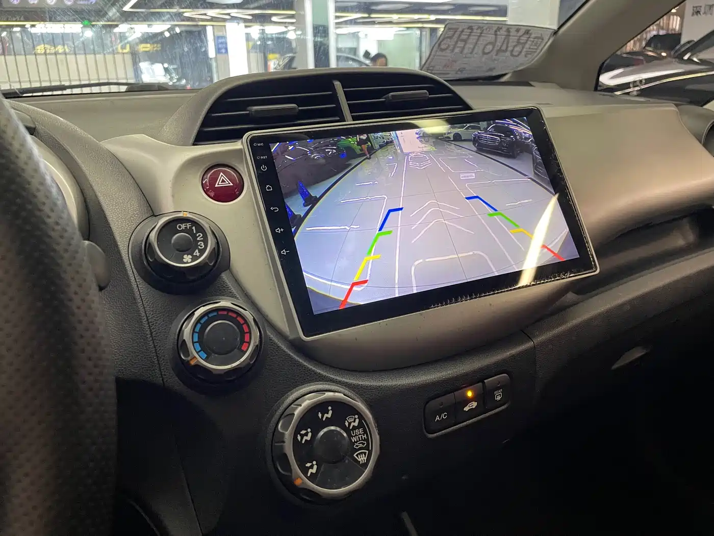 Honda Fit 2011 1.3L Automatic Comfort фото 13