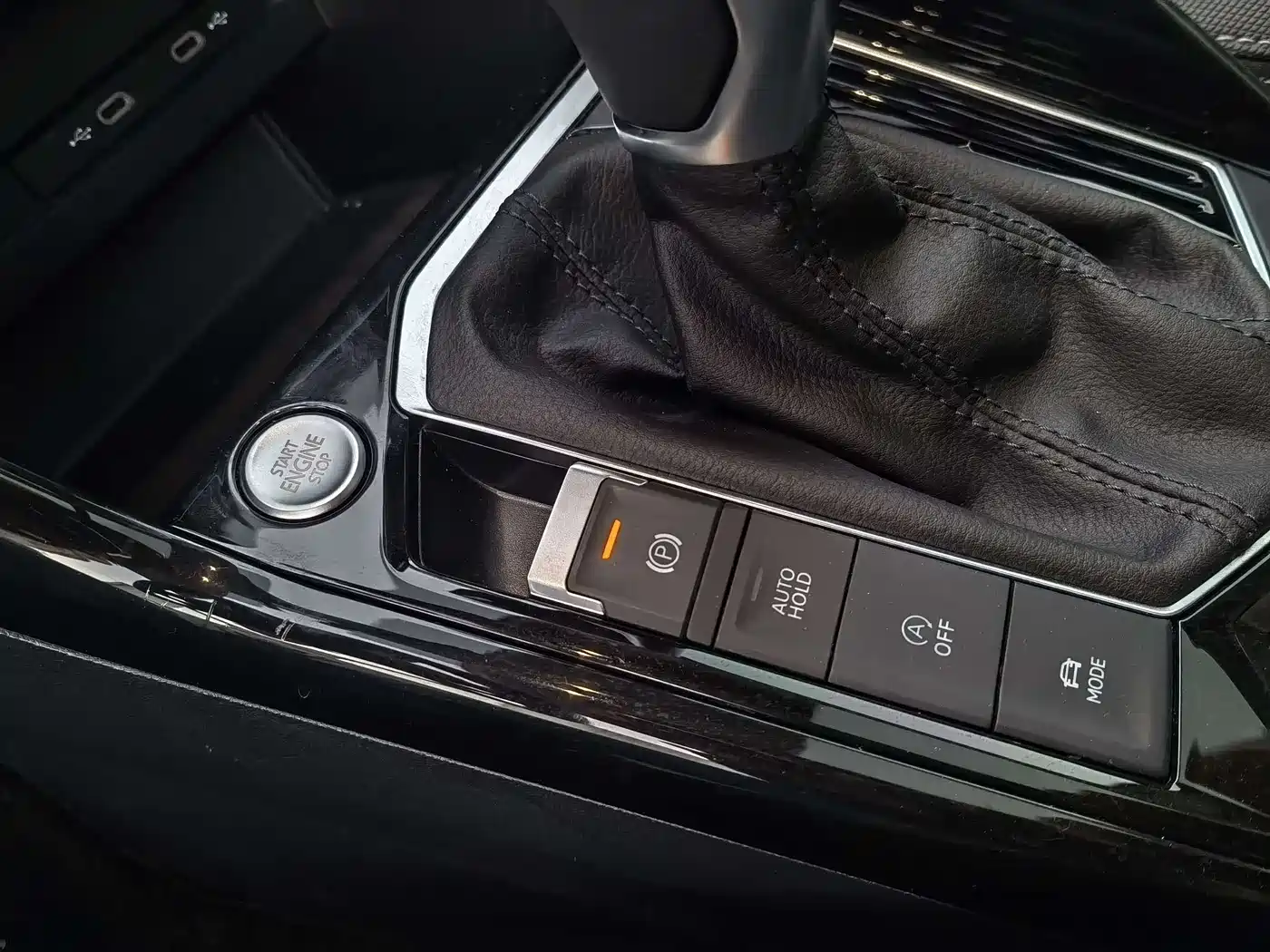 Volkswagen Tayron 2023 300TSI 2WD Luxury Plus Advanced Edition фото 19