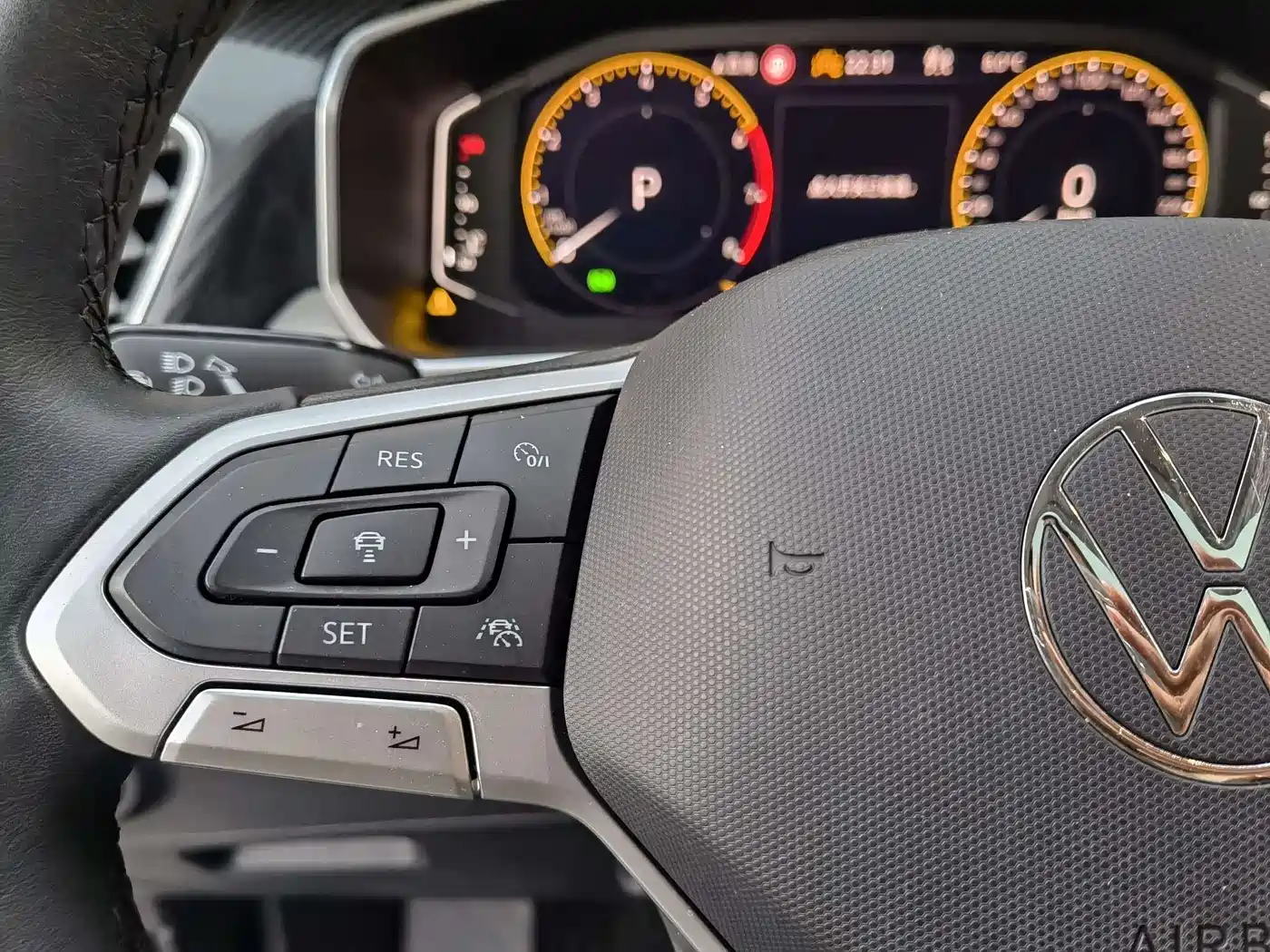 Volkswagen Tayron 2023 300TSI 2WD Luxury Plus Advanced Edition фото 16