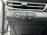 Фото 9 - Hyundai Elantra