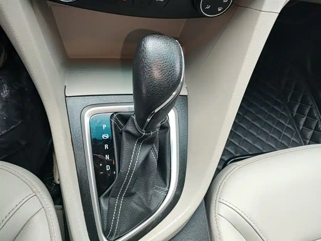 Buick Excelle 2017 15N Automatic Elite фото 14