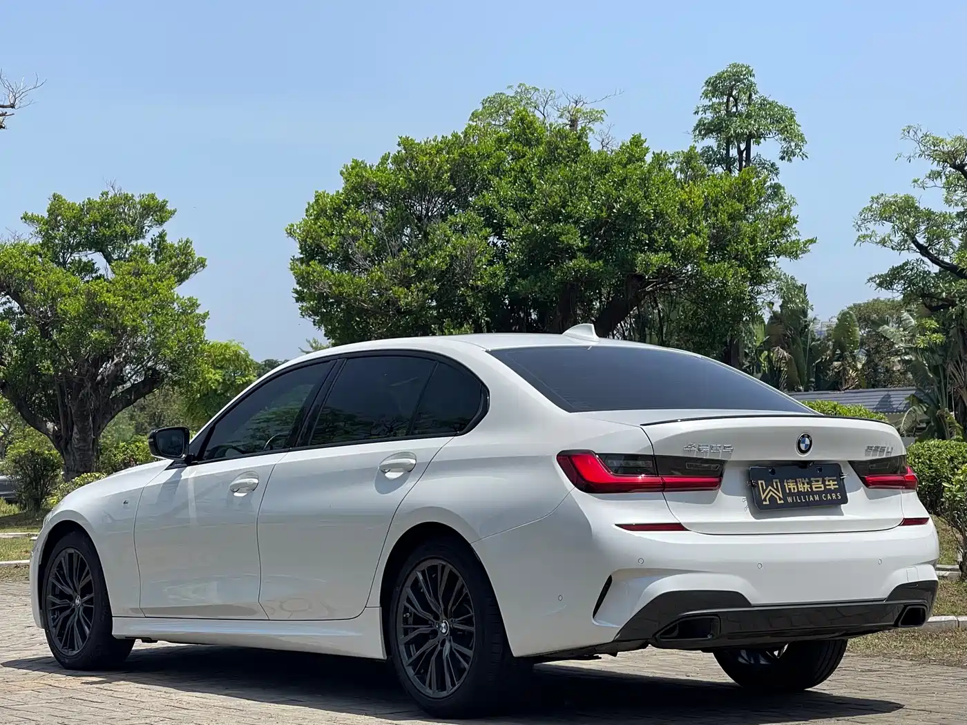BMW 3 Series 2022 325Li M Sport Shadow Edition фото 6