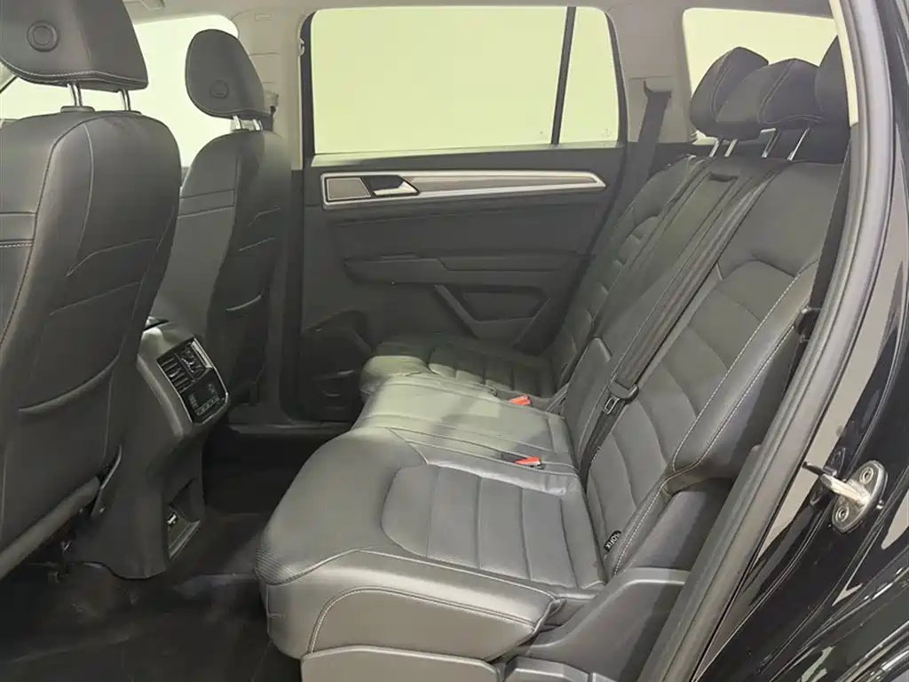 Volkswagen Teramont 2019 380TSI 4WD Luxury Edition China VI фото 20