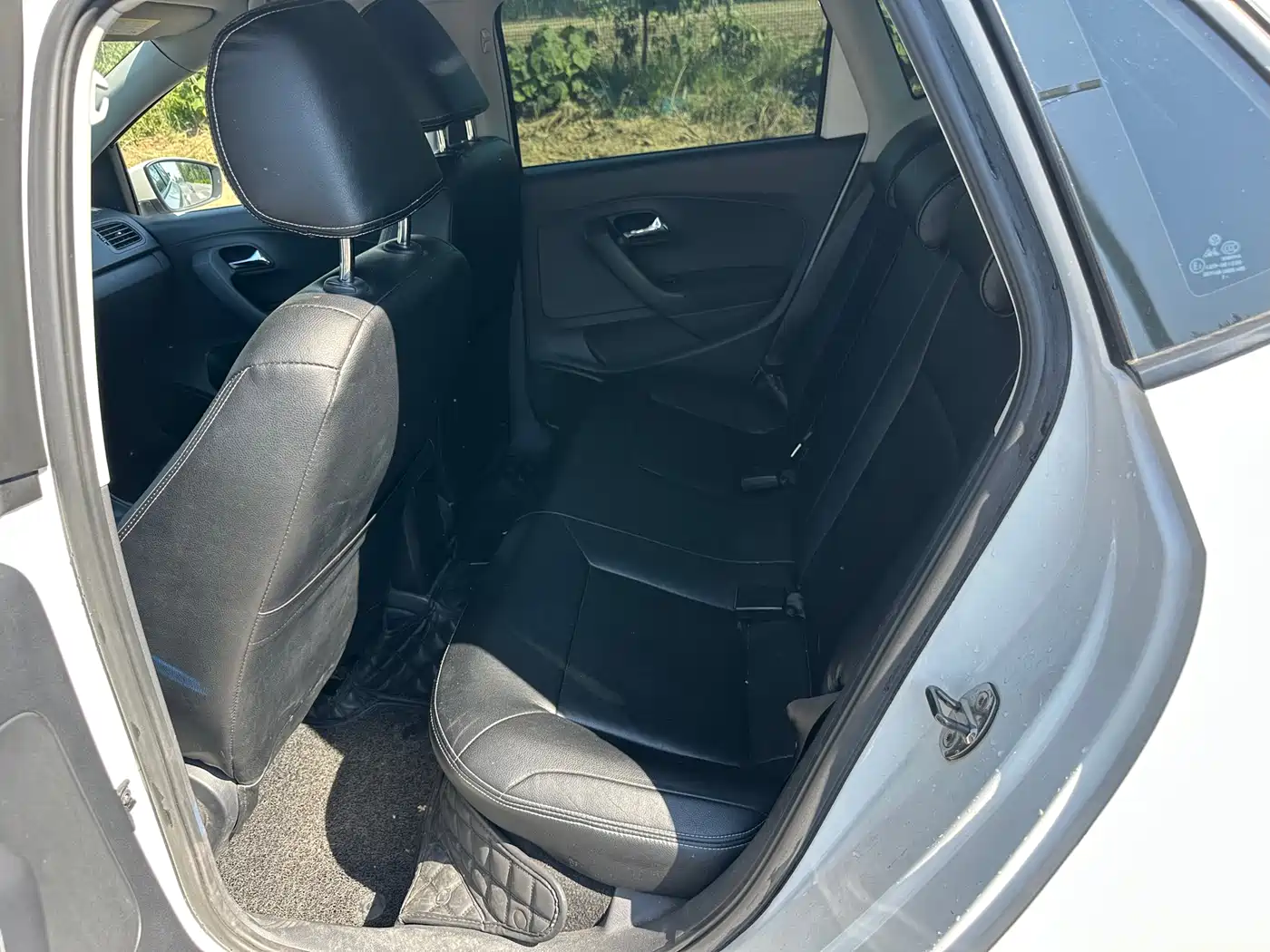 Volkswagen Polo 2016 1.4L Automatic Trend фото 5